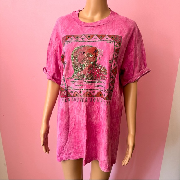 Vintage 90’s Pink Tie Dye Vancouver Aquarium T-shirt - Picture 3 of 11